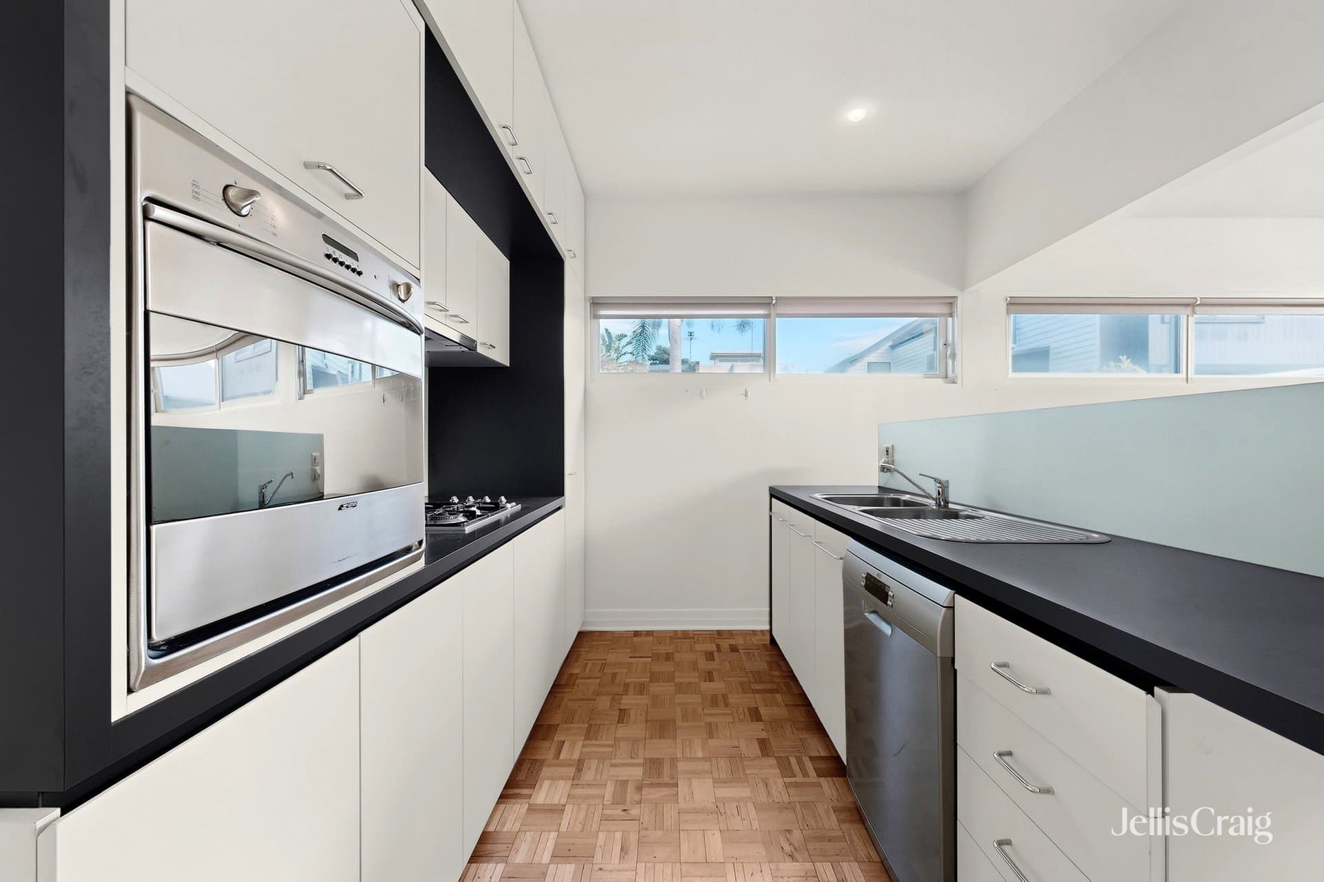 51 Fitzwilliam Street, Kew, Kew - Thumbnail 6