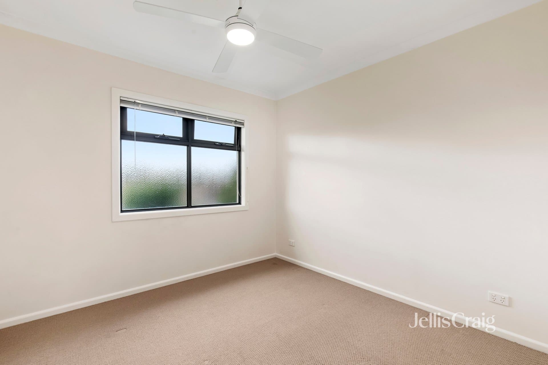 10A Burns Grove, Kingsbury, Kingsbury - Thumbnail 7