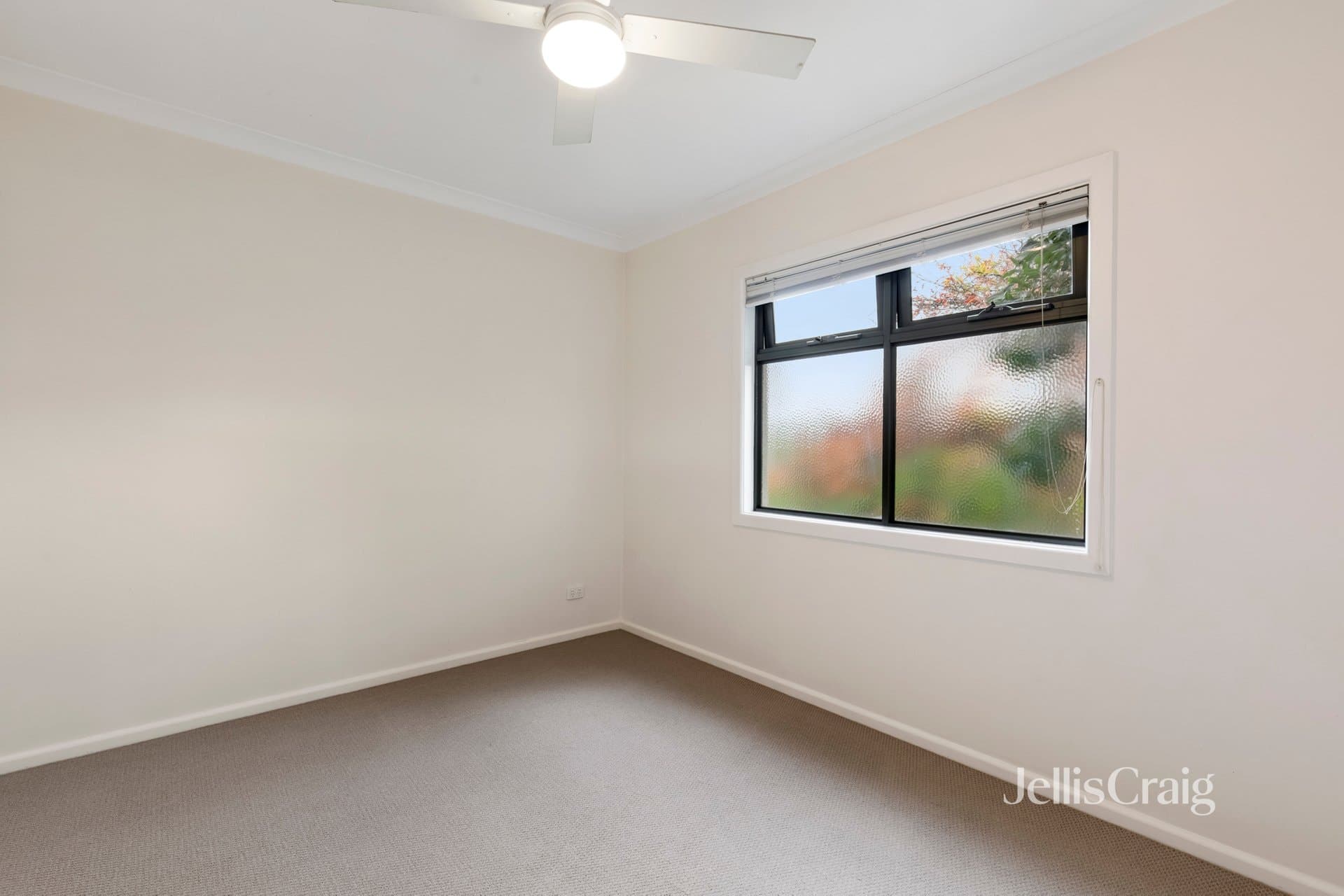 10A Burns Grove, Kingsbury, Kingsbury - Thumbnail 8