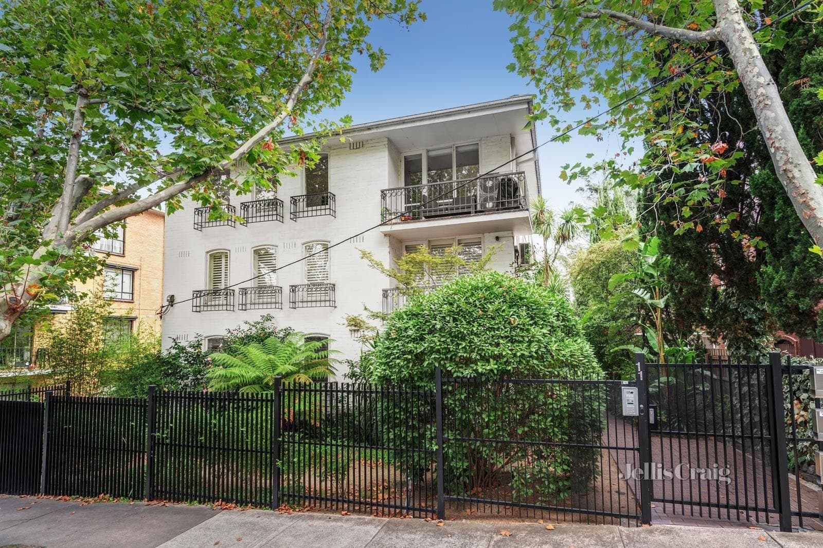 2/11 Rockley Road, South Yarra, South Yarra - Thumbnail 2
