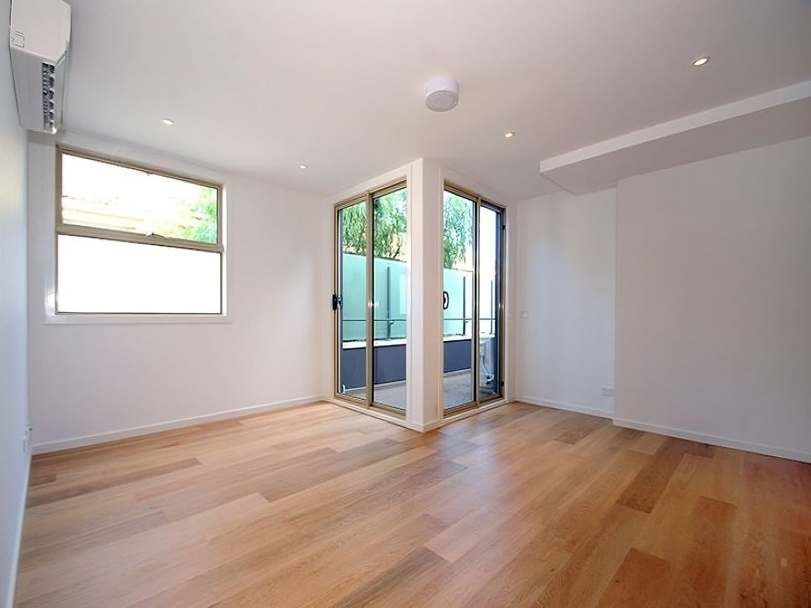 102/6 Kokaribb Road, Carnegie, Carnegie - Thumbnail 3