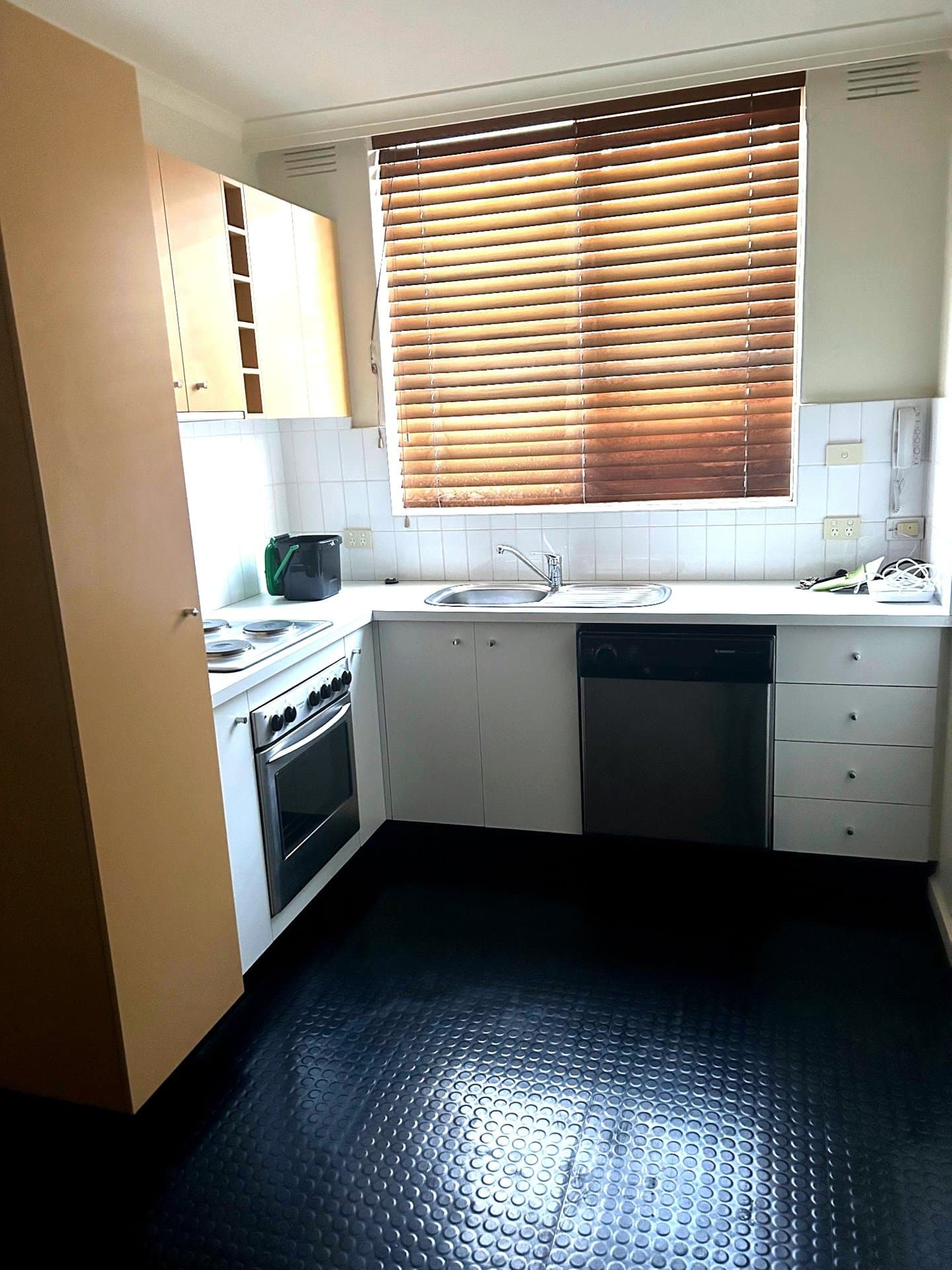 5/6 Mckay Street, Coburg VIC 3058, Coburg - Thumbnail 4