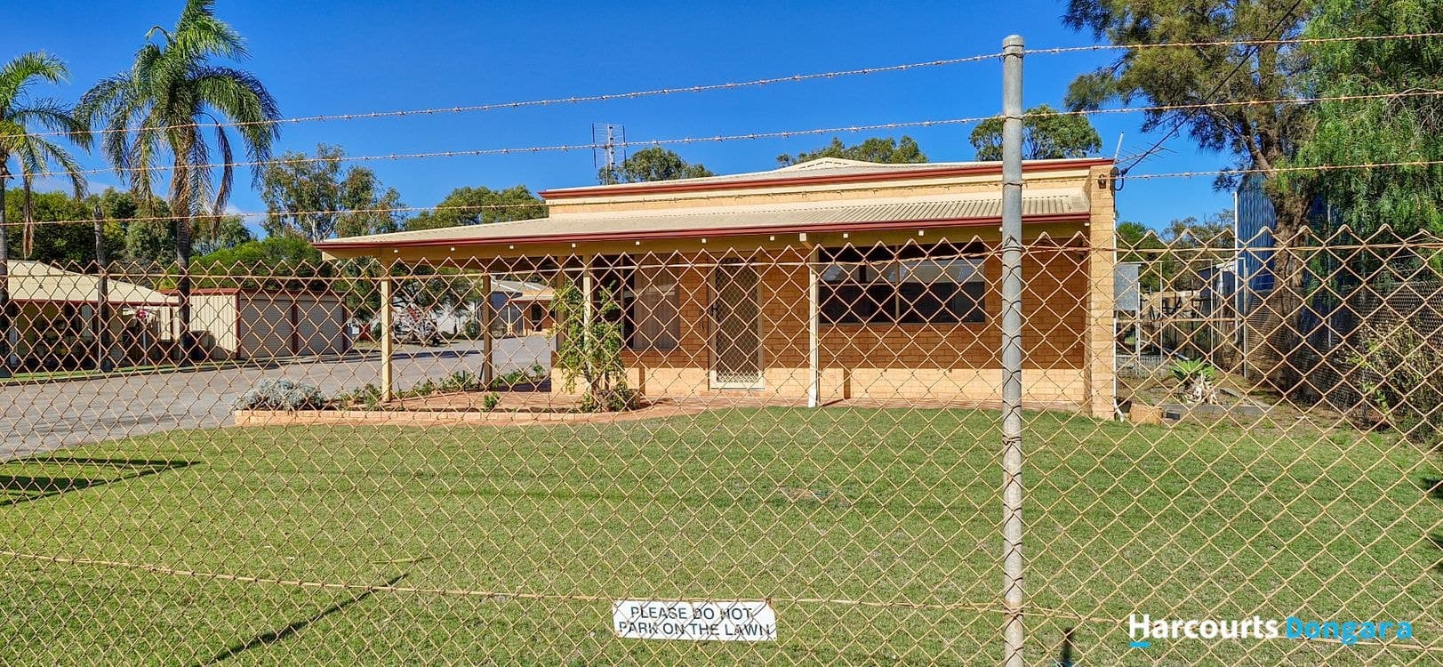 38 Vincent Street, DONGARA, WA 6525, Dongara - Thumbnail 2