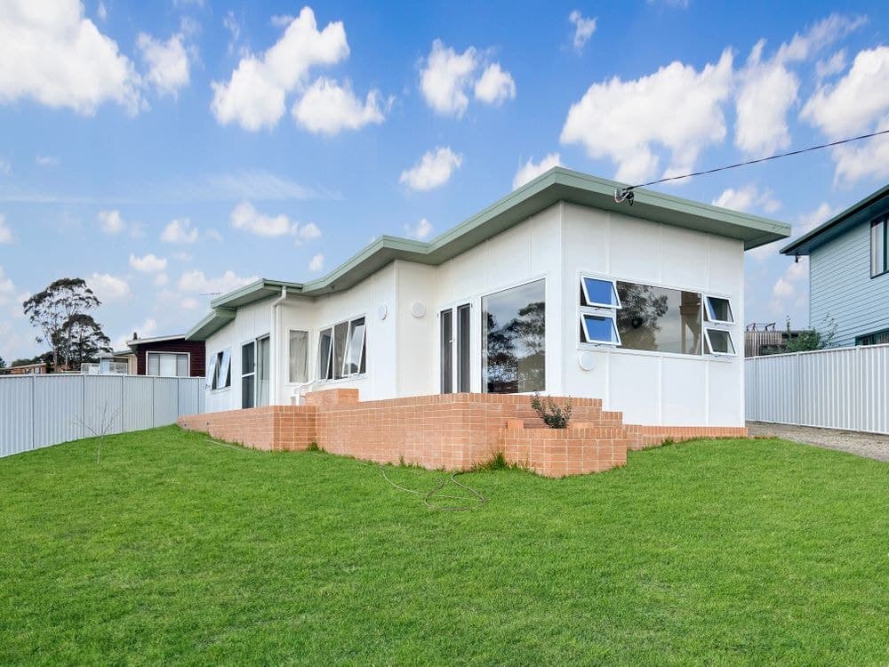 8 Helen Grove, ST HELENS, TAS 7216, St Helens - Image 1