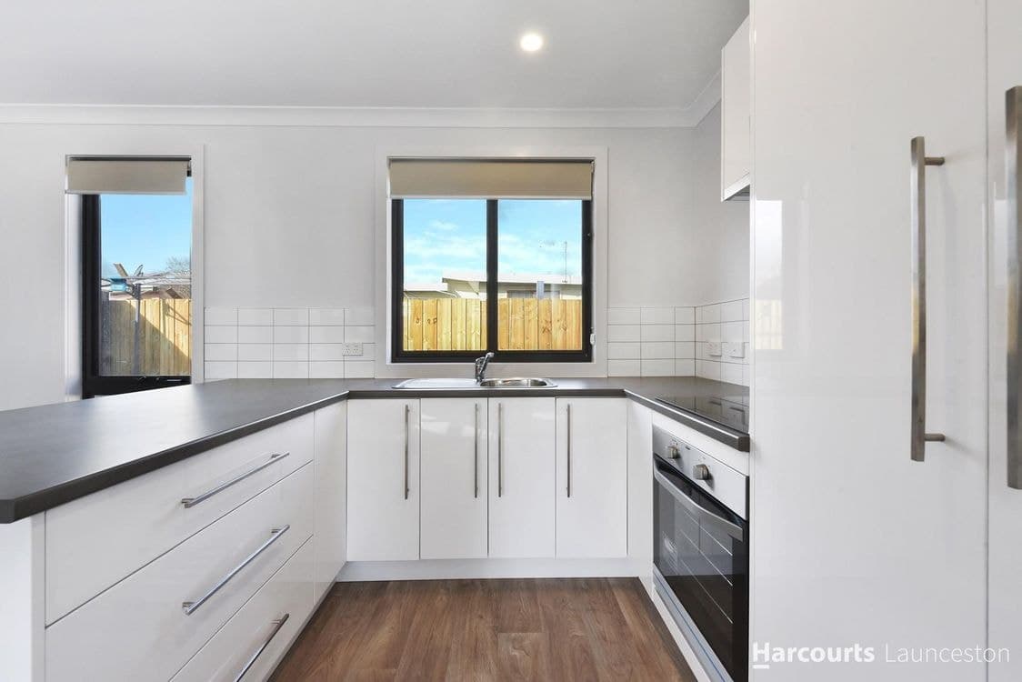 18/16 Barton Street, MOWBRAY, TAS 7248, Mowbray - Image 1