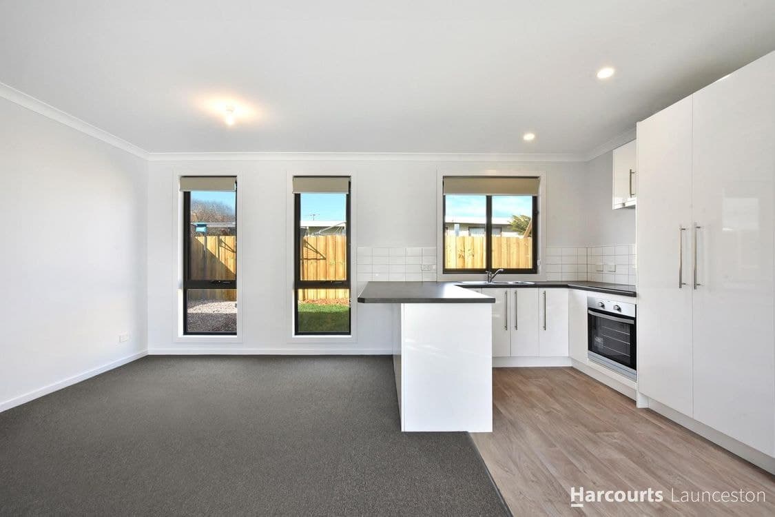 18/16 Barton Street, MOWBRAY, TAS 7248, Mowbray - Thumbnail 2