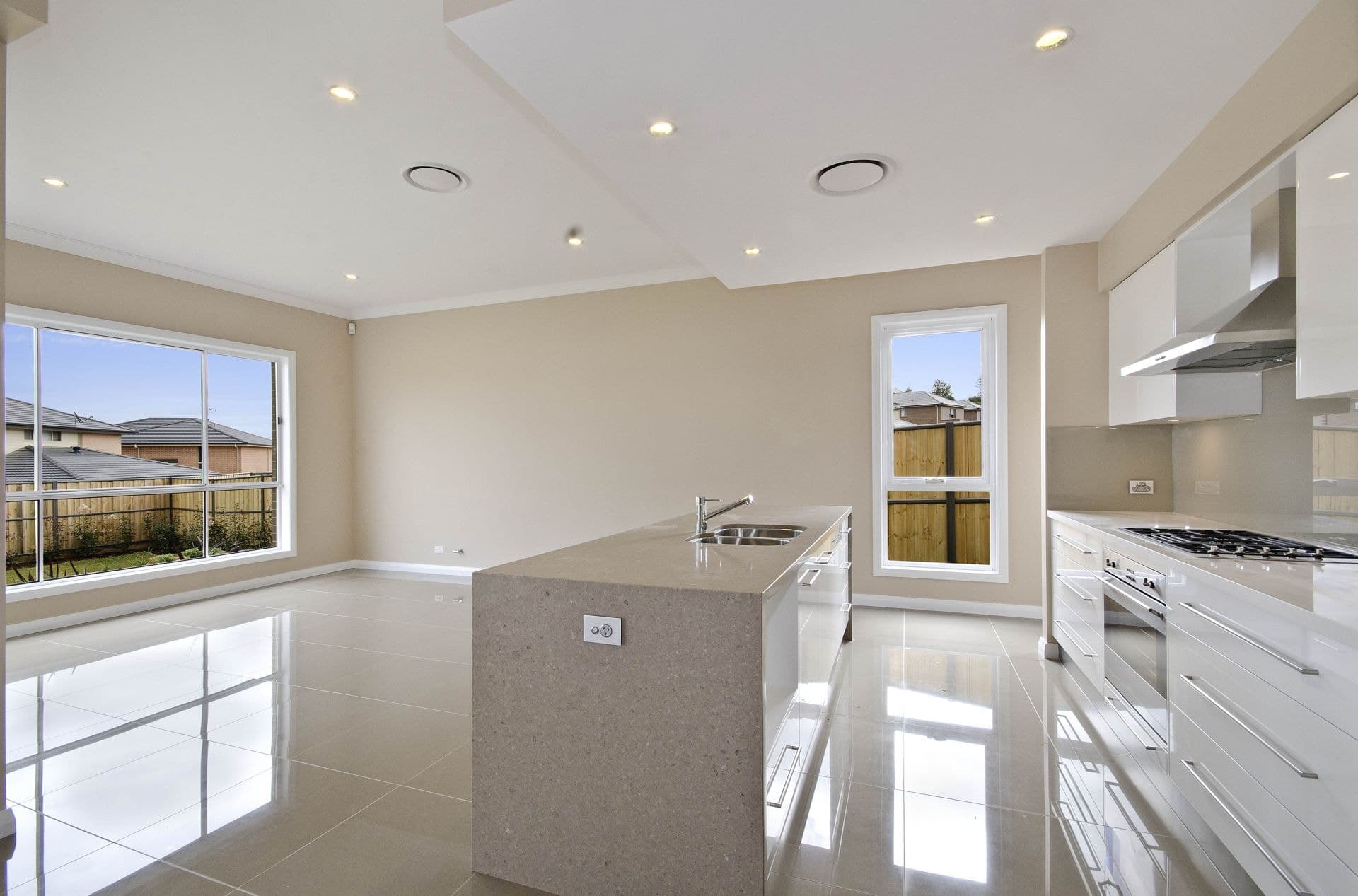 18 Burns Road Kellyville NSW, Kellyville - Thumbnail 3