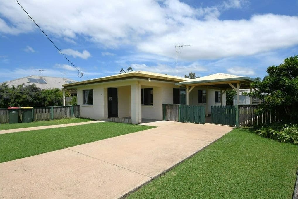 39 MCLACHLAN DR, AVENELL HEIGHTS, QLD 4670, Avenell Heights - Image 1