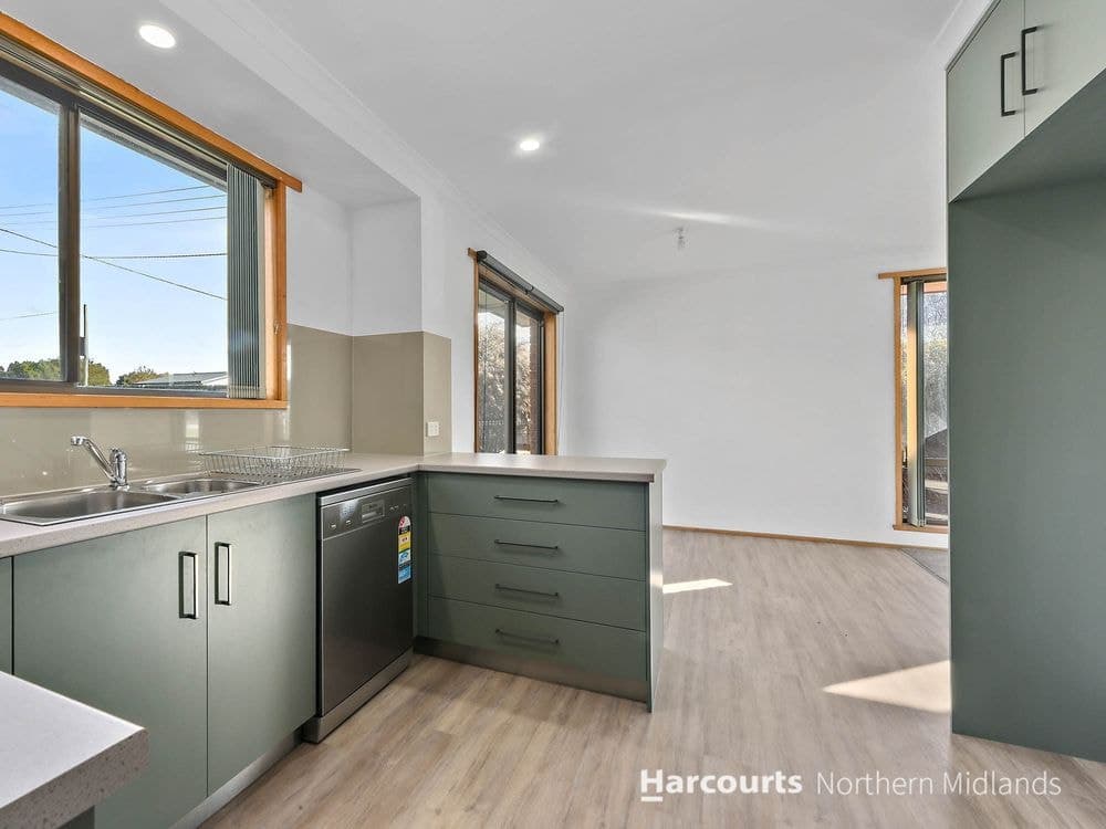 90 Esplanade, OATLANDS, TAS 7120, Oatlands - Thumbnail 4