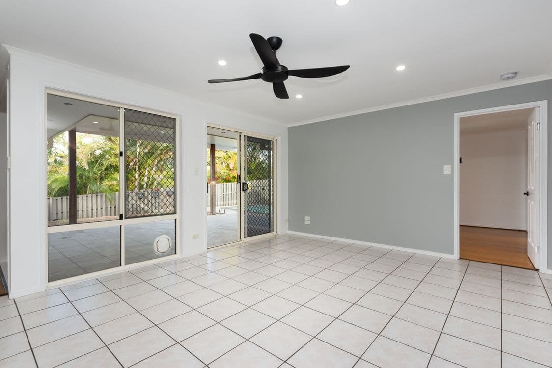 45 Palmerston Drive, OXENFORD, QLD 4210, Oxenford - Thumbnail 8