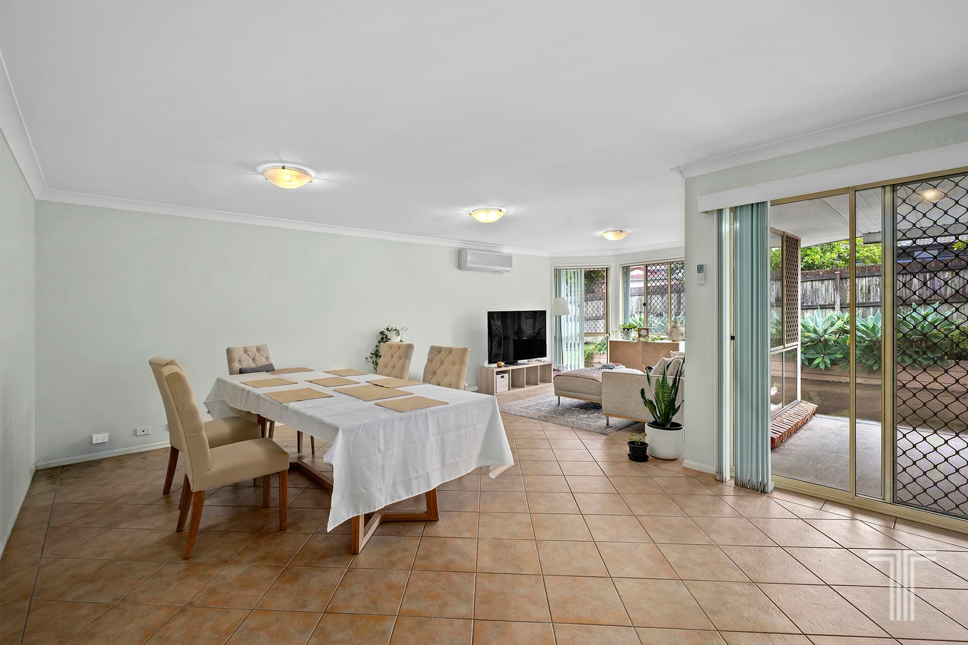 1 Alpena Close, Carindale, Carindale - Thumbnail 2