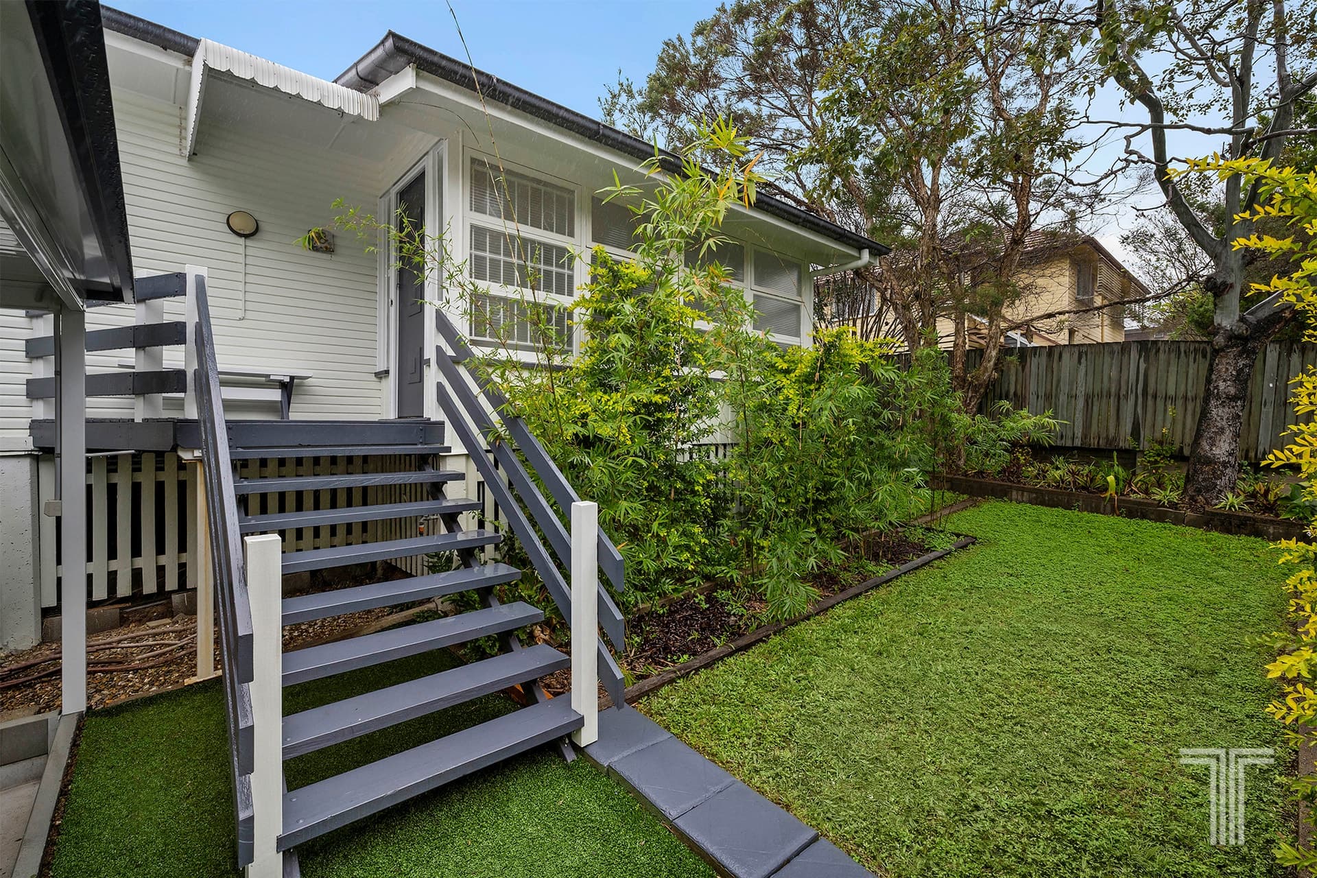 98 Bapaume Road, Holland Park West, Holland Park West - Thumbnail 3