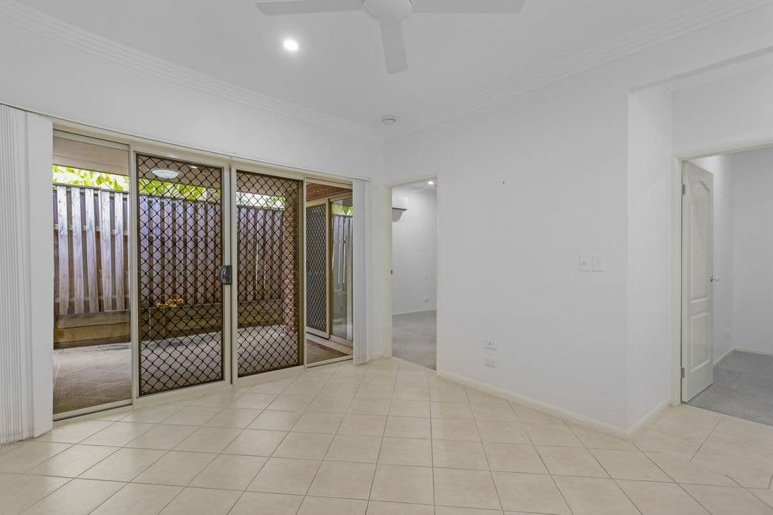 2/31 Majorca Crescent, Varsity Lakes, QLD 4227, Varsity Lakes - Thumbnail 5