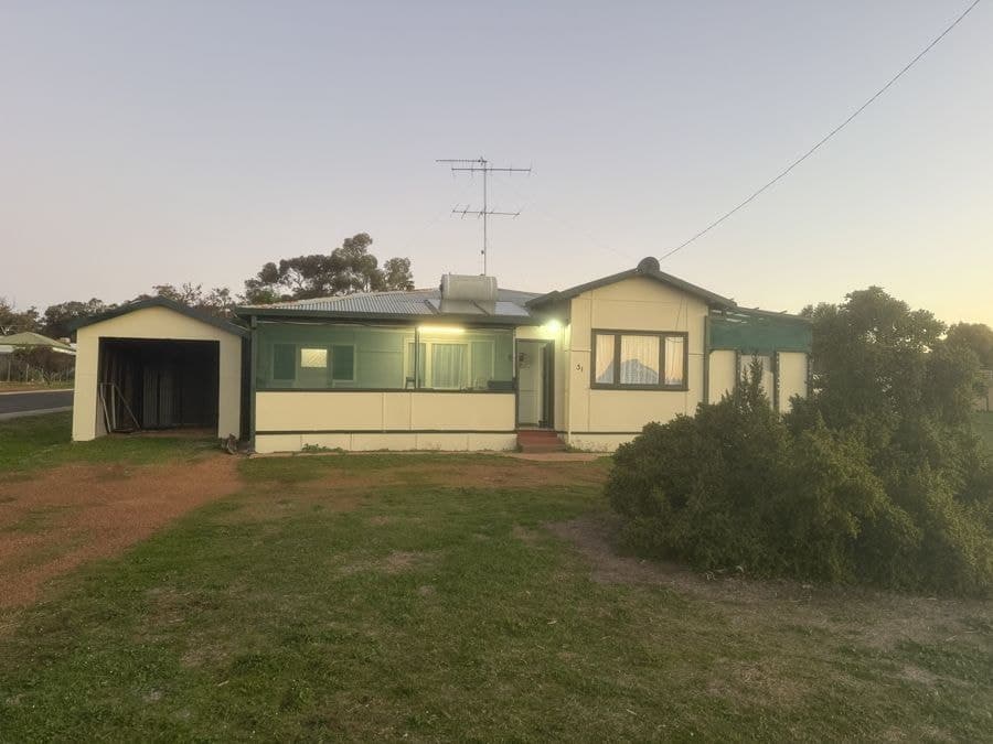 31 Hillman Street, DARKAN, WA 6392, Darkan - Image 1