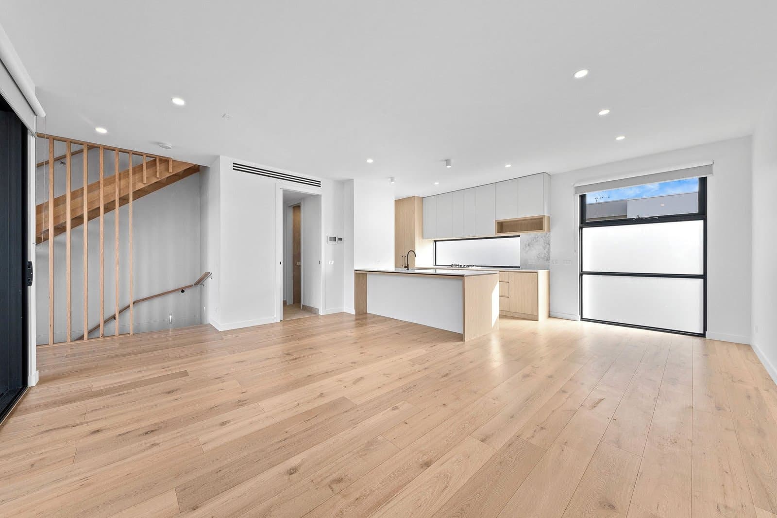 80 Laura Street, ASPENDALE, Aspendale - Thumbnail 3
