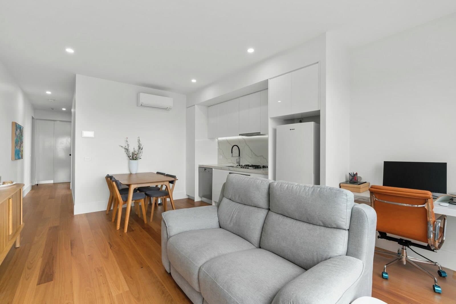 202/105 Westbury Street, Balaclava, Balaclava - Thumbnail 3