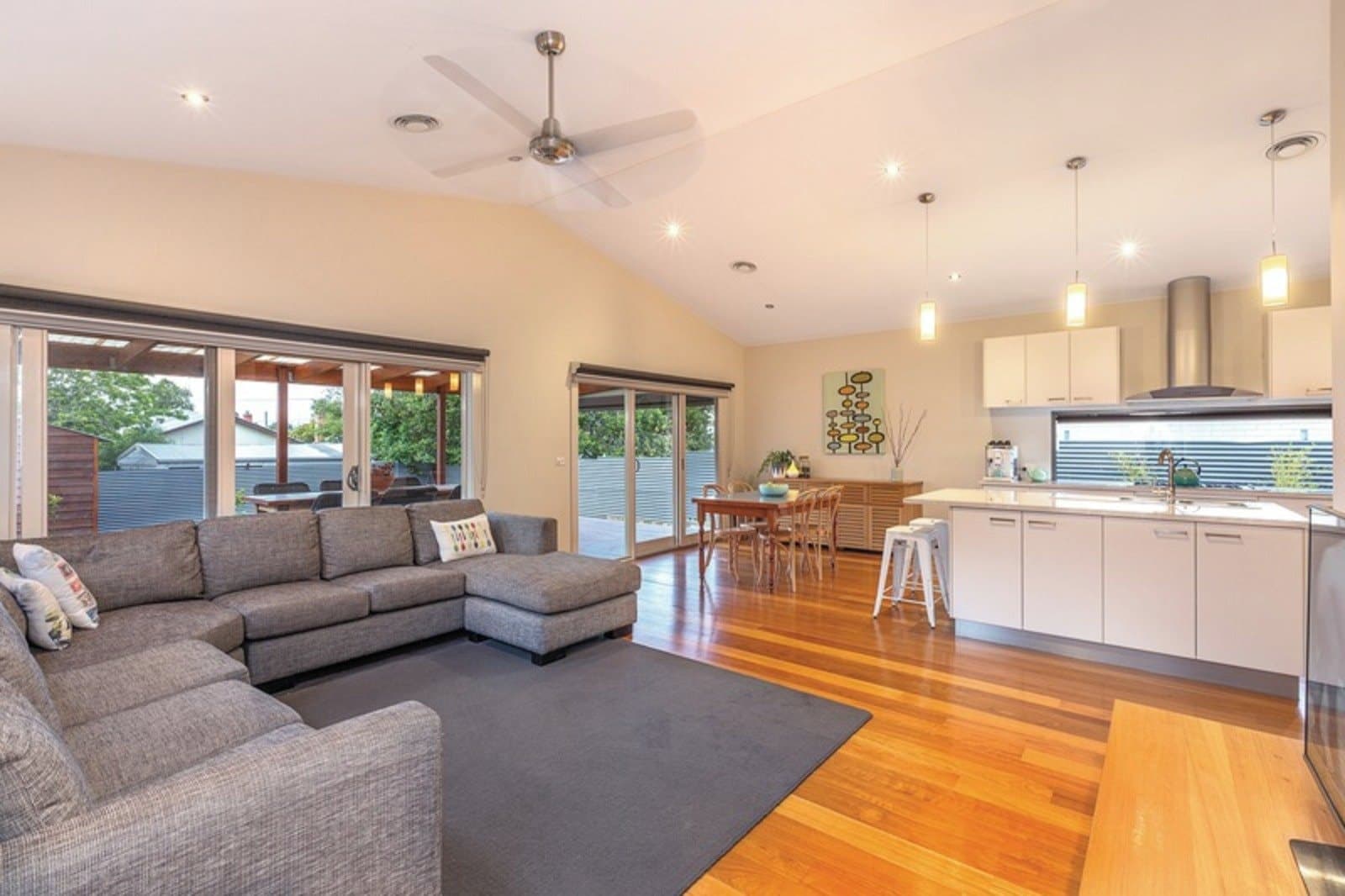 15 Queen Victoria Street, Newington, Newington - Thumbnail 4
