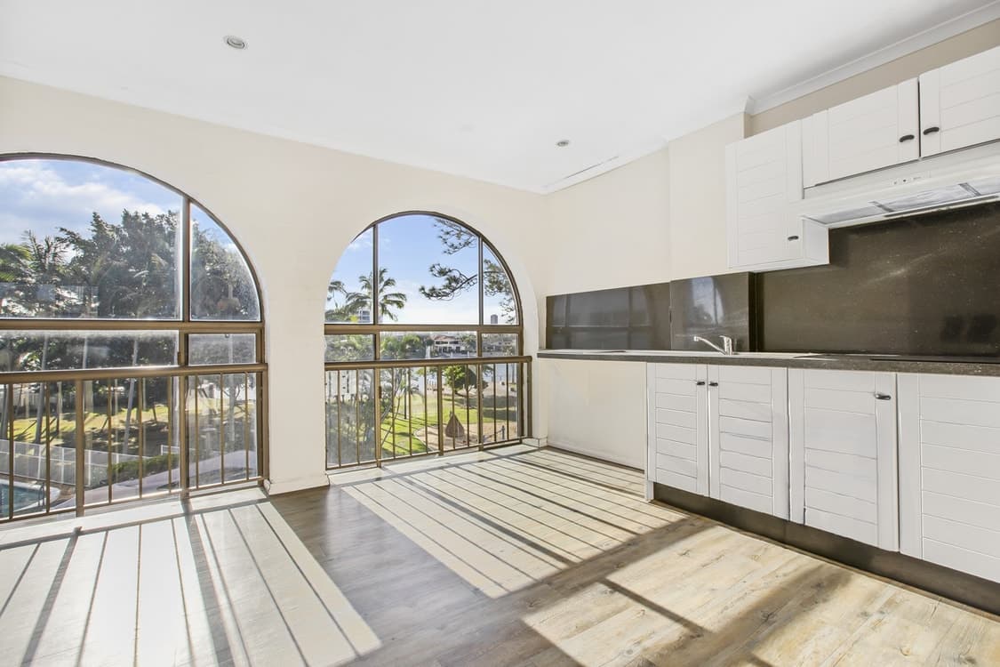 12/44 Watson Esplanade, SURFERS PARADISE, QLD 4217, Surfers Paradise - Image 1