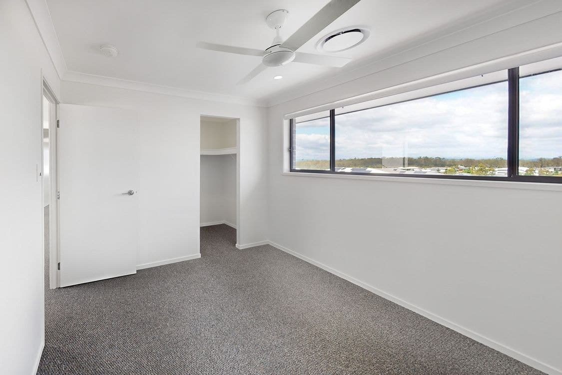 10 Russett Street, GREENBANK, QLD 4124, Greenbank - Thumbnail 8