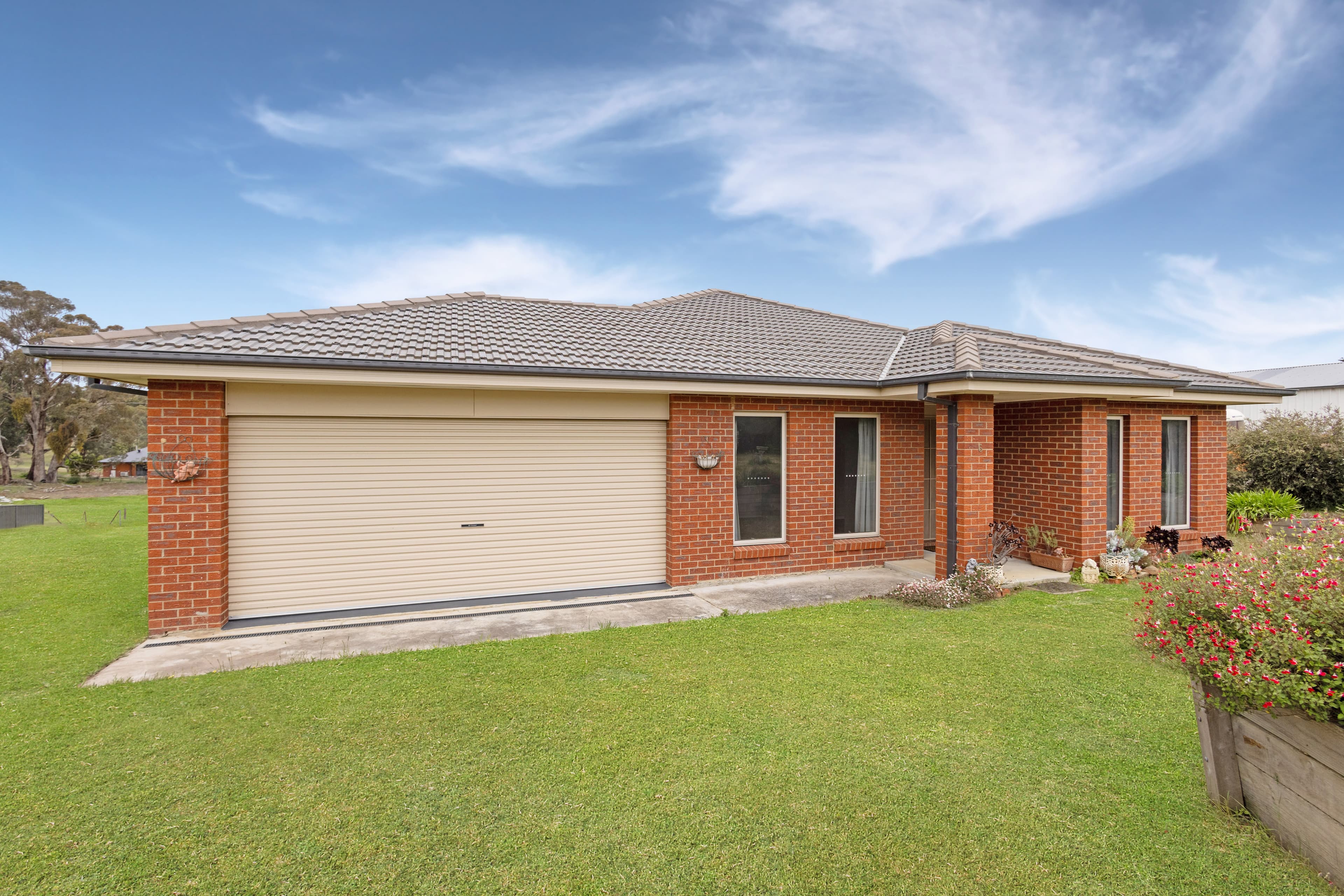 6 Cooke Street, ELPHINSTONE, VIC 3448, Elphinstone - Image 1