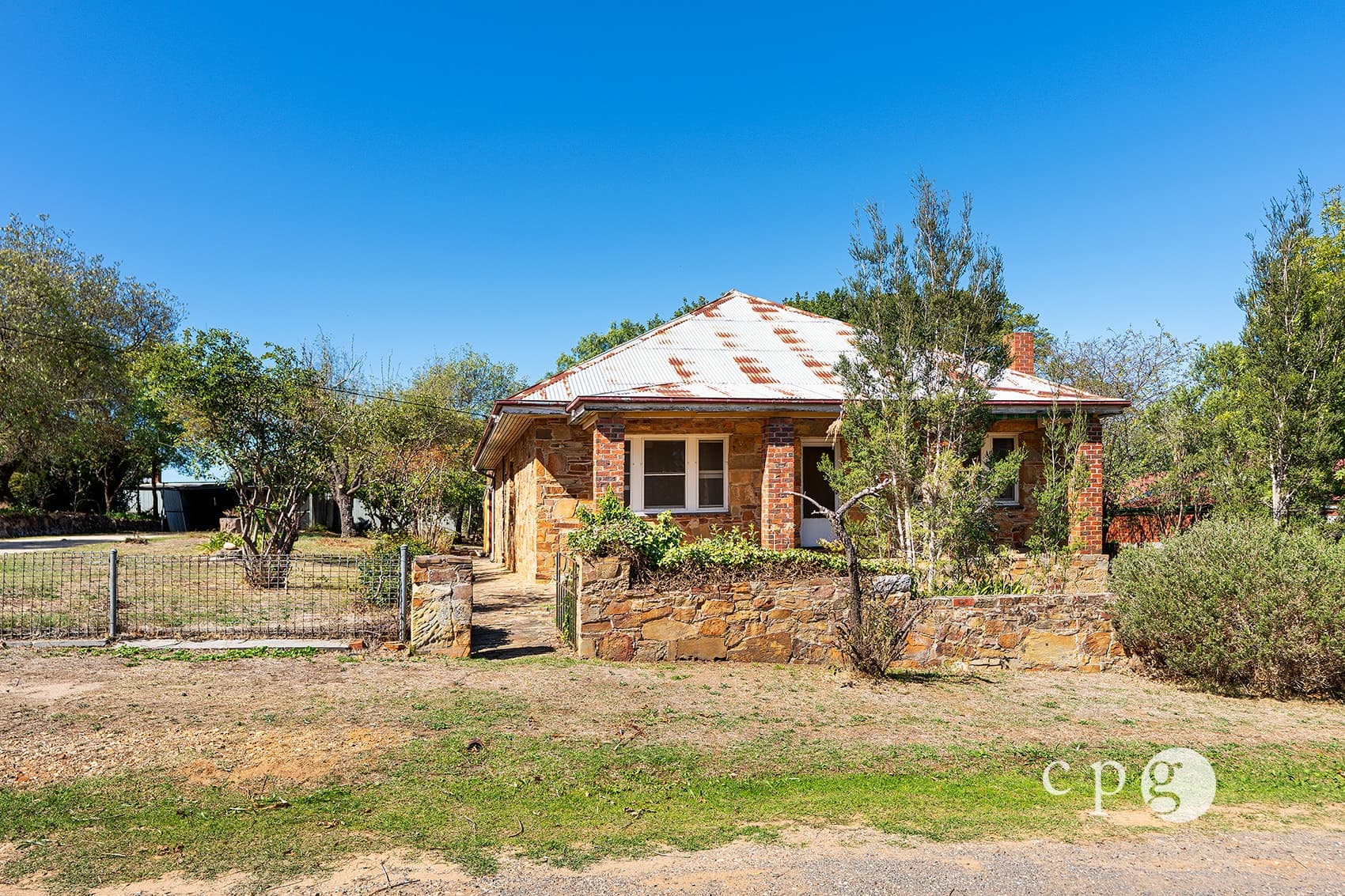 9 Stewart Street, CASTLEMAINE, VIC 3450, Castlemaine - Thumbnail 2