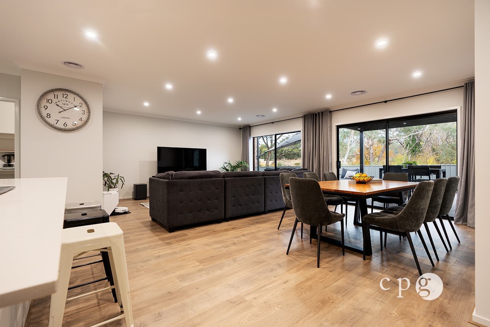 16 Molly Drive, HARCOURT, VIC 3453, Harcourt - Thumbnail 2
