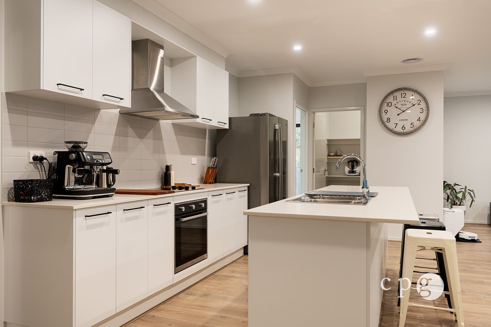 16 Molly Drive, HARCOURT, VIC 3453, Harcourt - Thumbnail 3