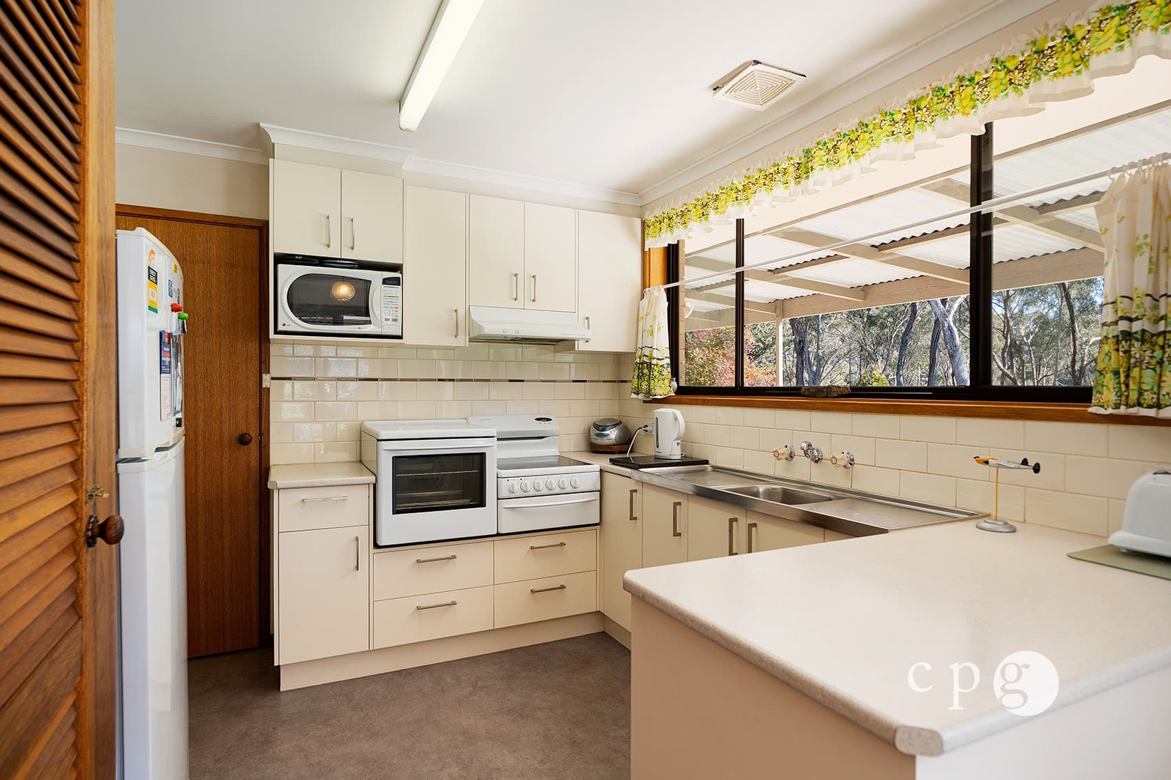 210 Peelers Road, BARKERS CREEK, VIC 3451, Barkers Creek - Thumbnail 2