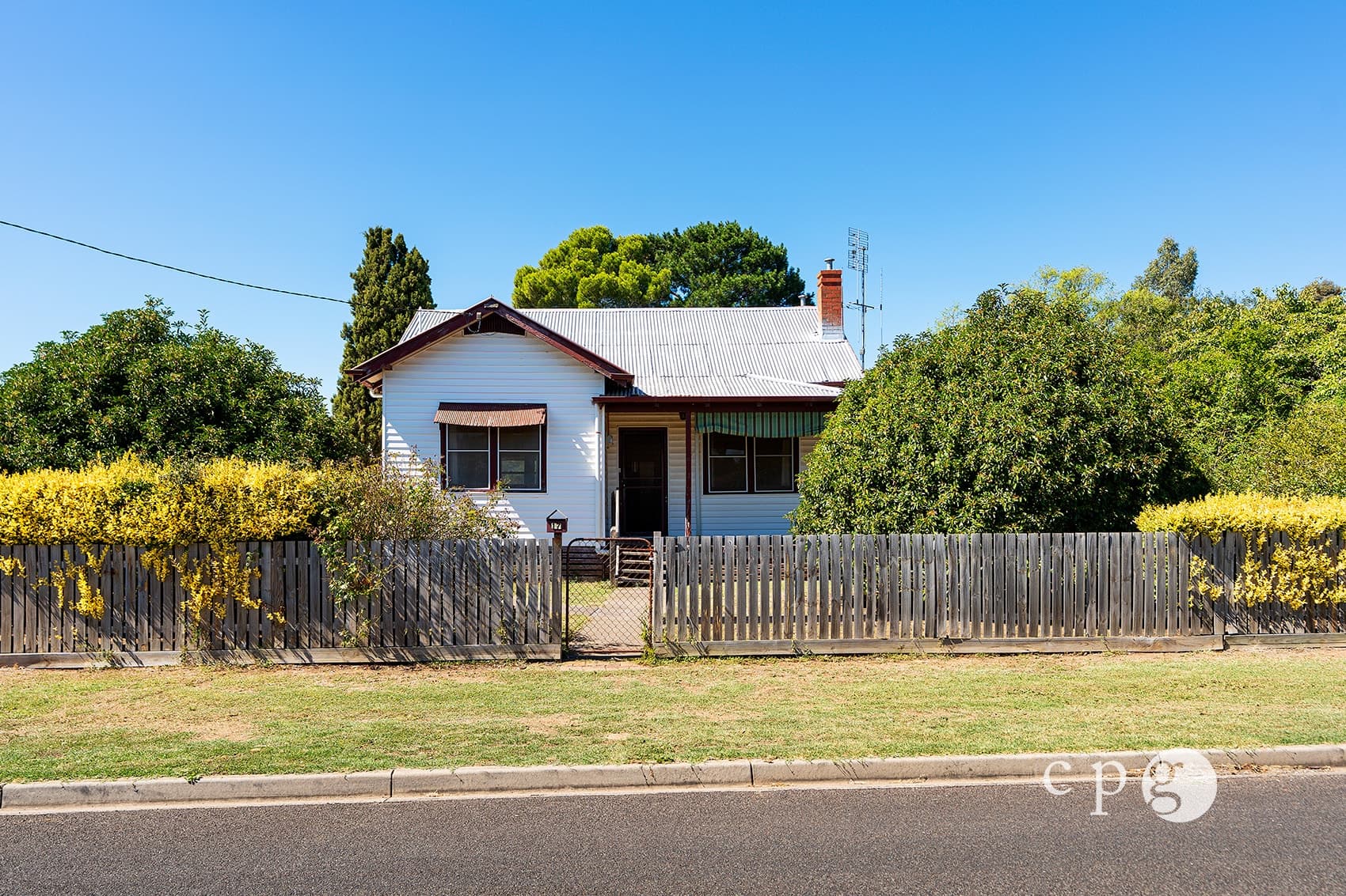 17 Chapel Street, CAMPBELLS CREEK, VIC 3451, Campbells Creek - Thumbnail 2