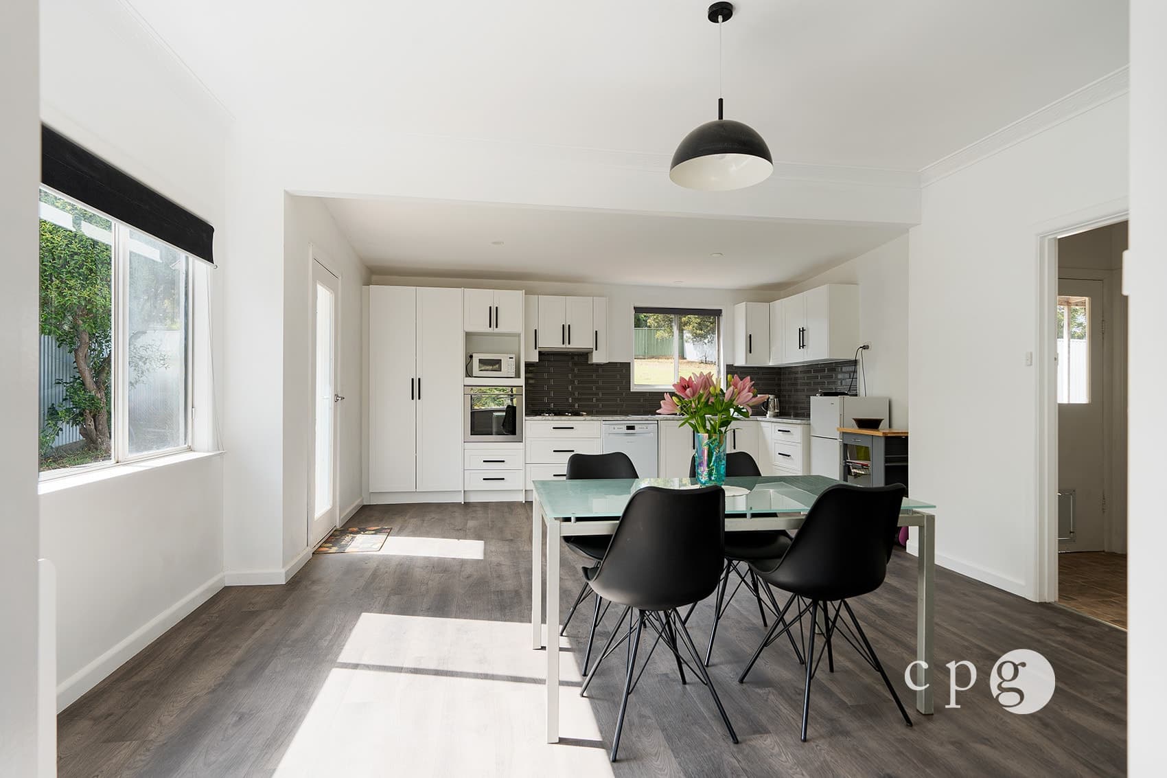16 Montgomery Street, CASTLEMAINE, VIC 3450, Castlemaine - Thumbnail 2