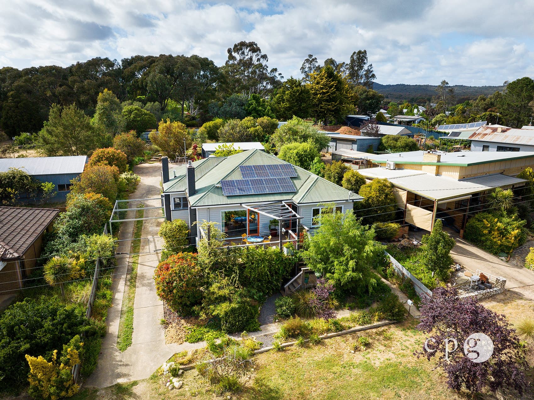 10 Montgomery Street, CASTLEMAINE, VIC 3450, Castlemaine - Thumbnail 2