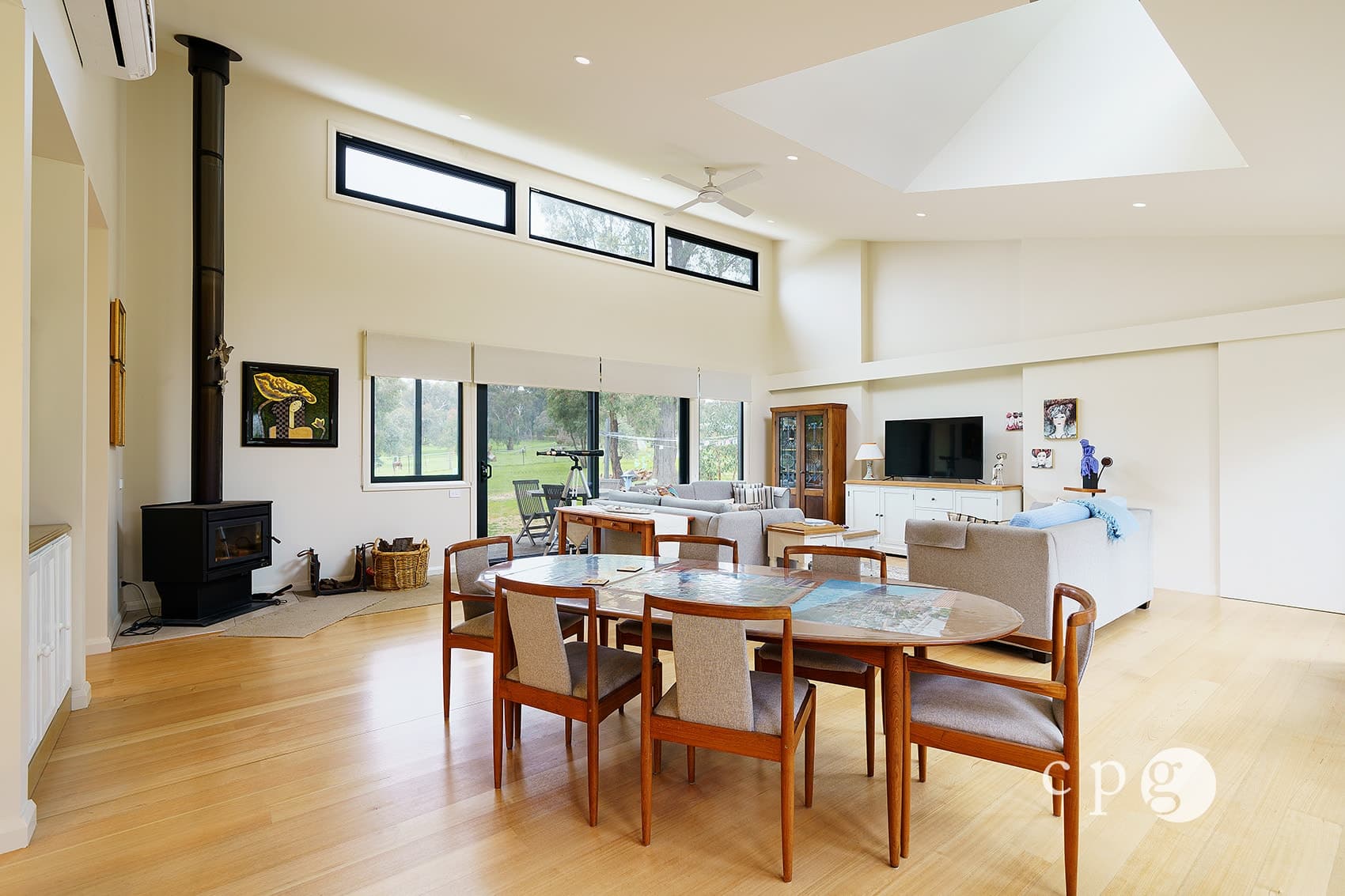 24 Gilbert Street, ELPHINSTONE, VIC 3448, Elphinstone - Thumbnail 2