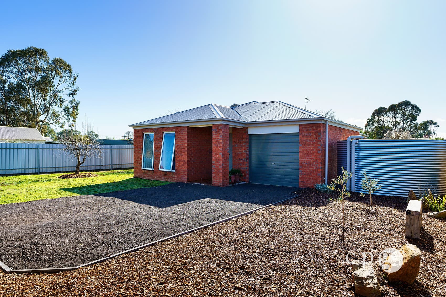 9 Racecourse Road, NEWSTEAD, VIC 3462, Newstead - Thumbnail 2
