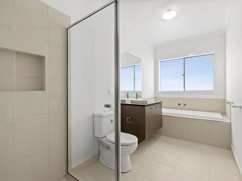 33 Beaumont Avenue,CHARLEMONT, Charlemont - Thumbnail 5