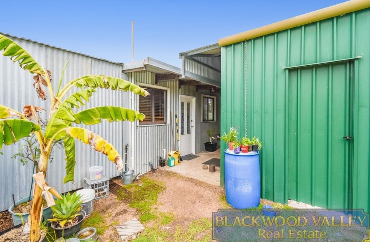 5986 Donnybrook-Boyup Brook Road, Benjinup, Benjinup - Thumbnail 2