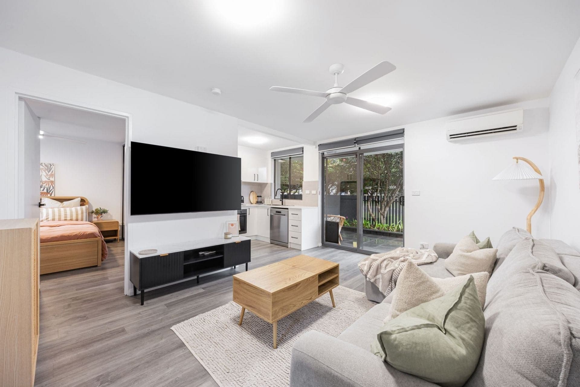 44/1 Oxley Street, Griffith, Griffith - Thumbnail 2
