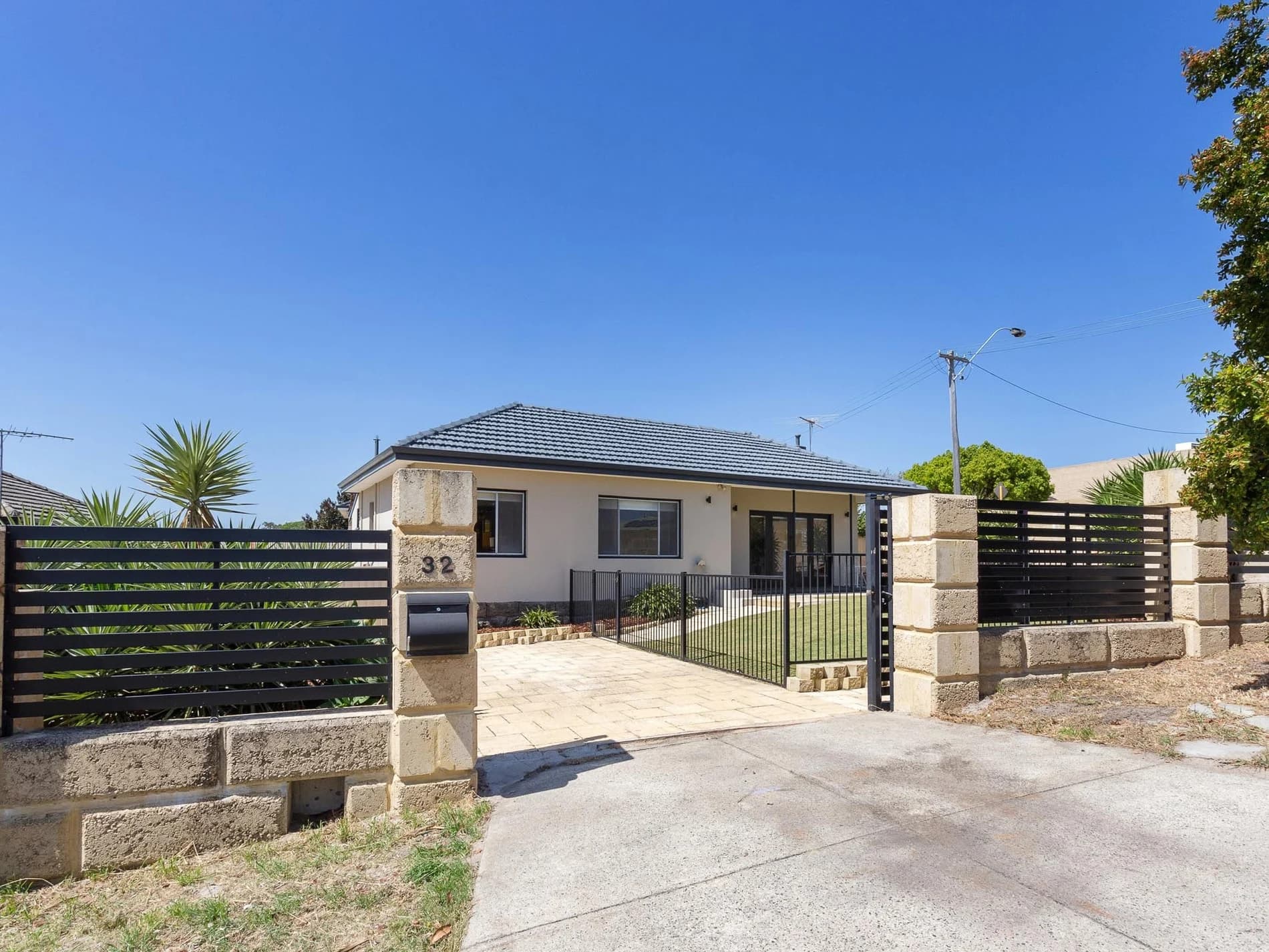 6/27 Falkirk Avenue, MAYLANDS WA 6051, Embleton - Image 1