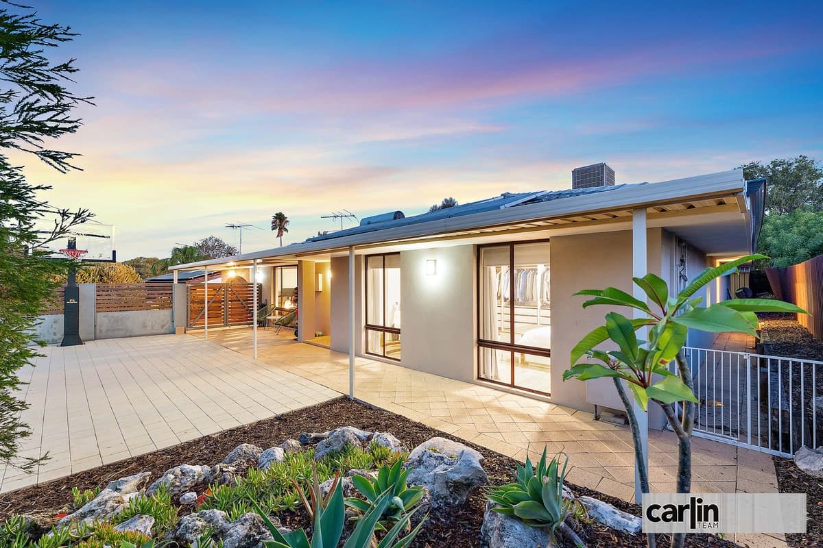 61 Sandpiper Loop, YANGEBUP, Yangebup - Image 1