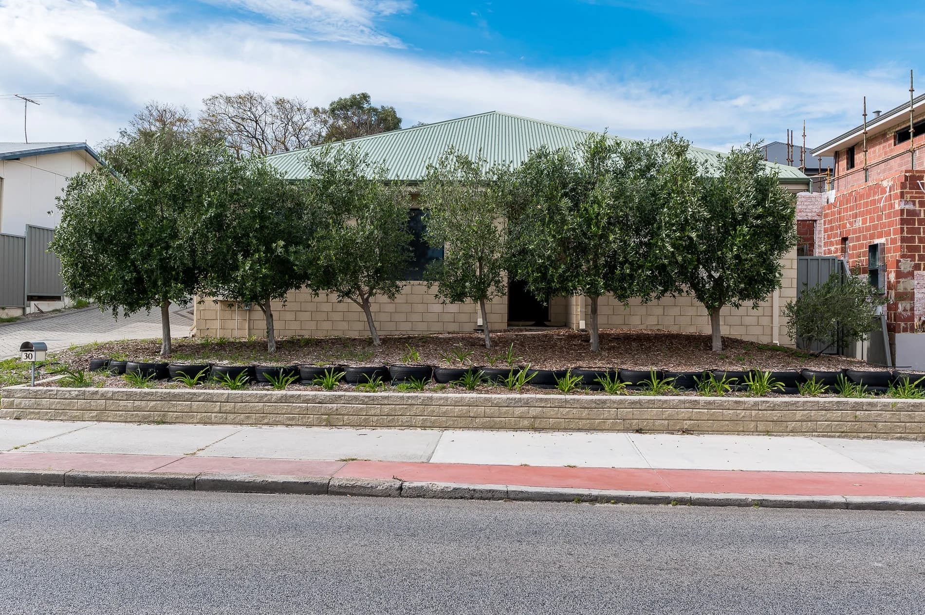 6/27 Falkirk Avenue, MAYLANDS WA 6051, Bayswater - Image 1