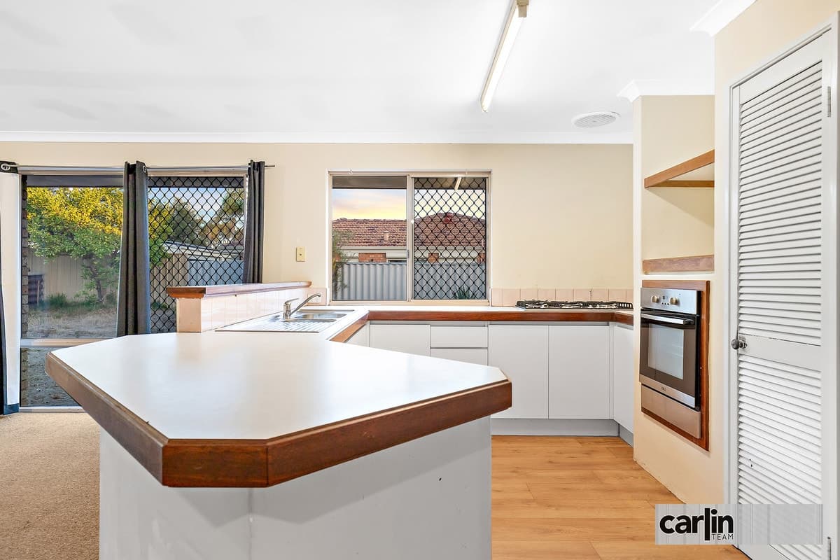 79 Discovery Crescent, PORT KENNEDY, Port Kennedy - Thumbnail 3