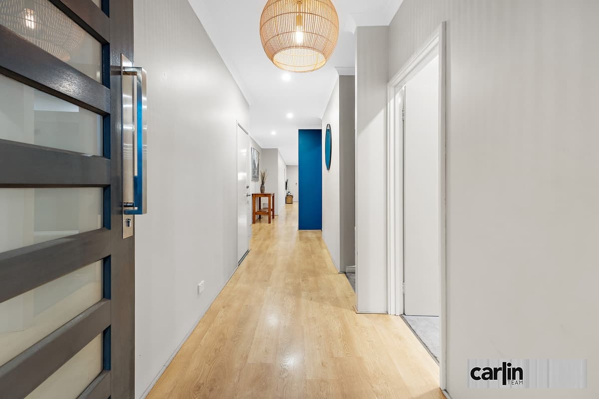 35 Drysdale Gardens, WANDI, Wandi - Thumbnail 2