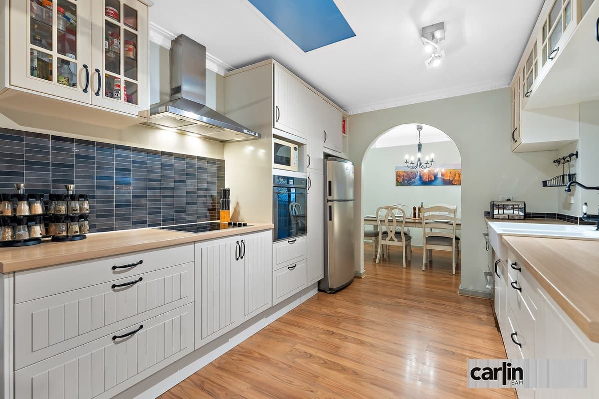 6 Mears Place, SPEARWOOD, Spearwood - Thumbnail 2