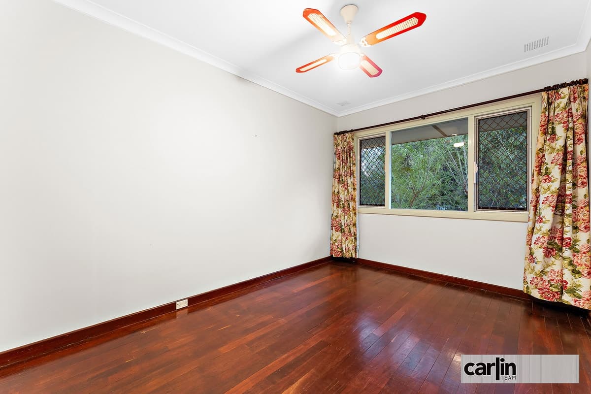 22 Hillier Crescent, HAMILTON HILL, Hamilton Hill - Thumbnail 2