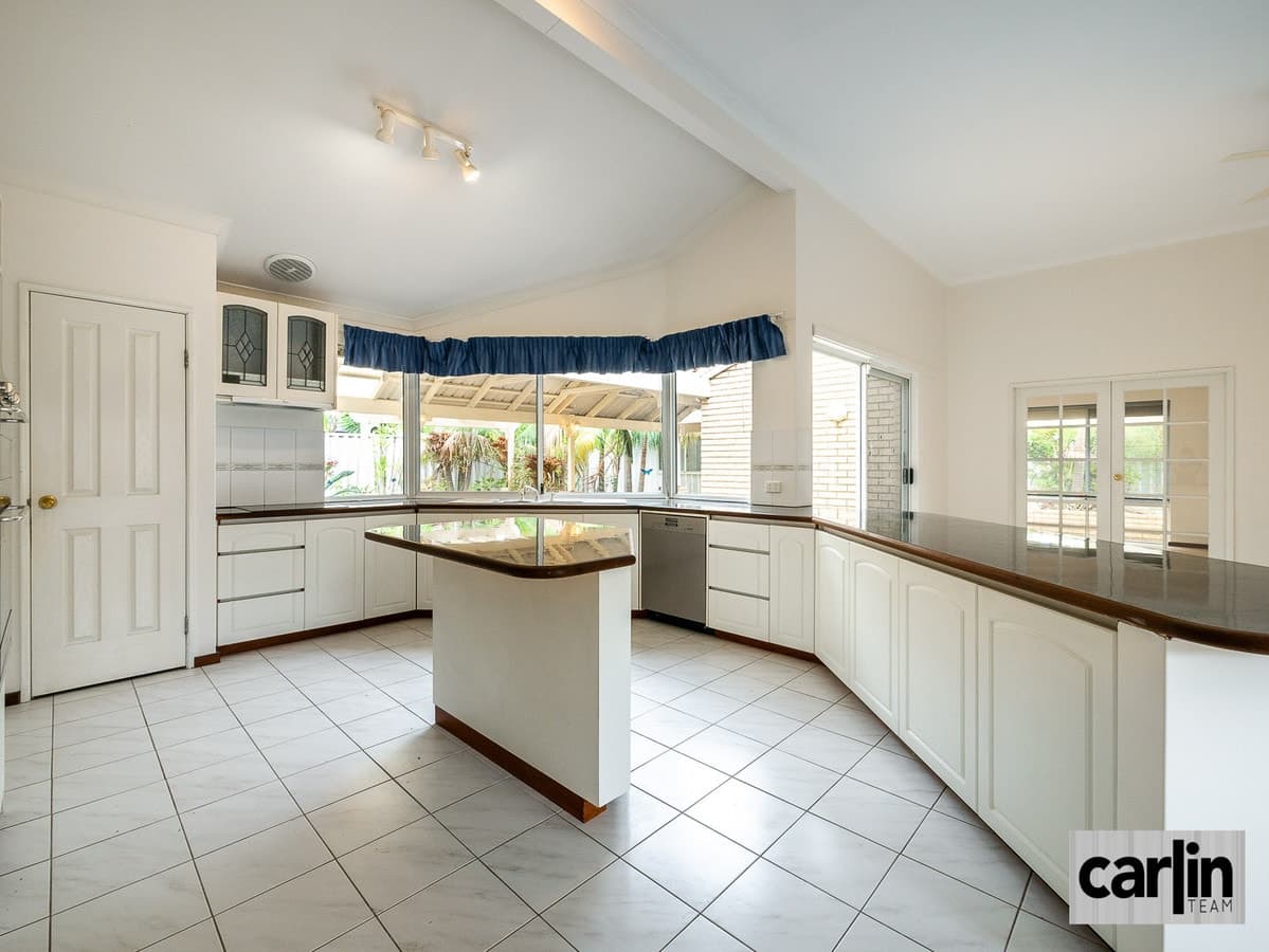 11 Waters Avenue, ATWELL, Atwell - Thumbnail 2
