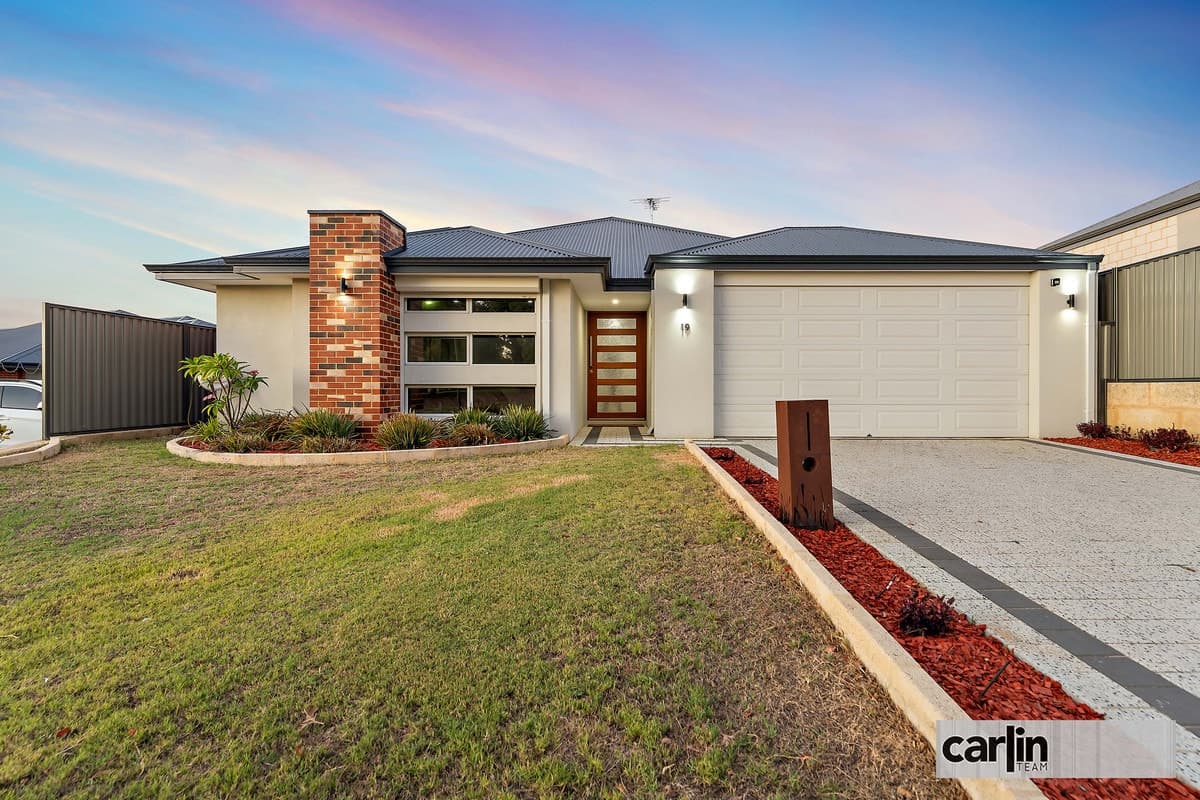 19 Cordite Circuit, BYFORD, Byford - Image 1