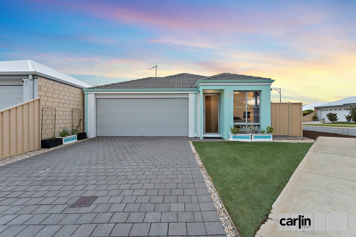 18 Packer Rise, HAMMOND PARK, Hammond Park - Image 1