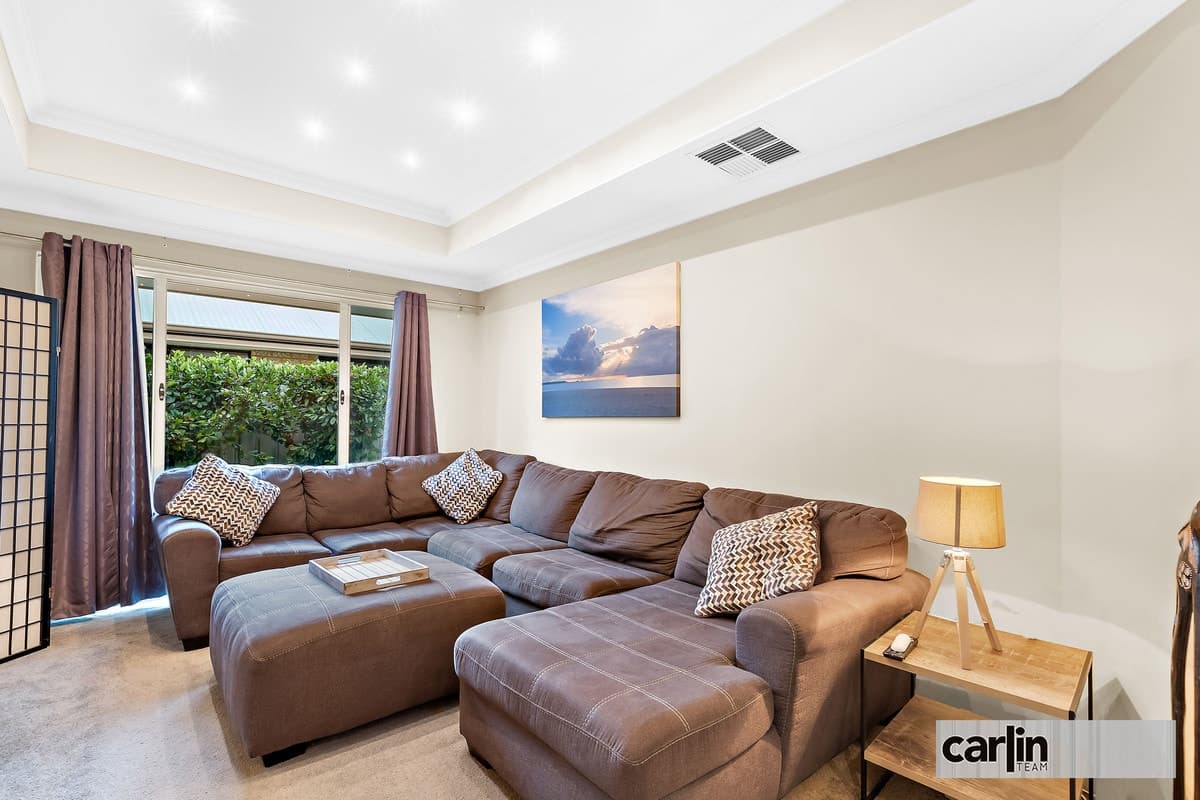 43 Runnymede Gate, WELLARD, Wellard - Thumbnail 3