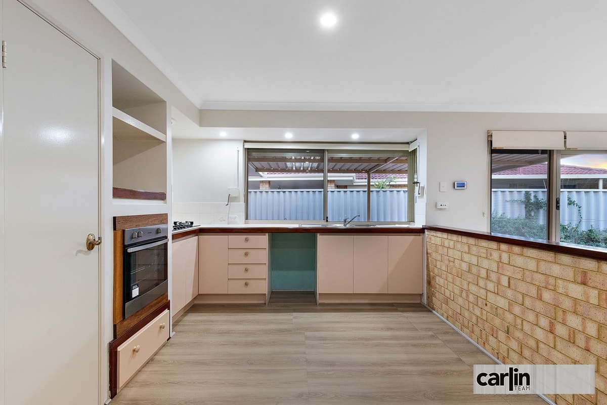 43 Bloodwood Circle, SOUTH LAKE, South Lake - Thumbnail 2