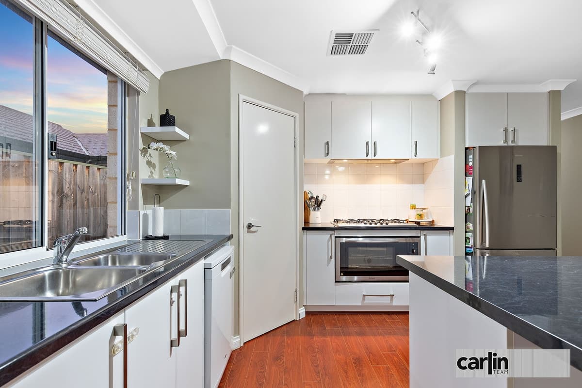 7 Marble Boulevard, WELLARD, Wellard - Thumbnail 3