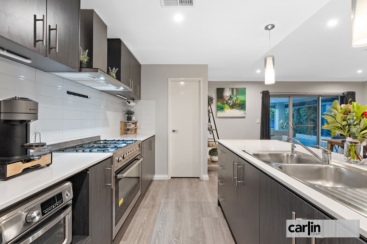 39 Fairhaven Boulevard, WELLARD, Wellard - Thumbnail 3